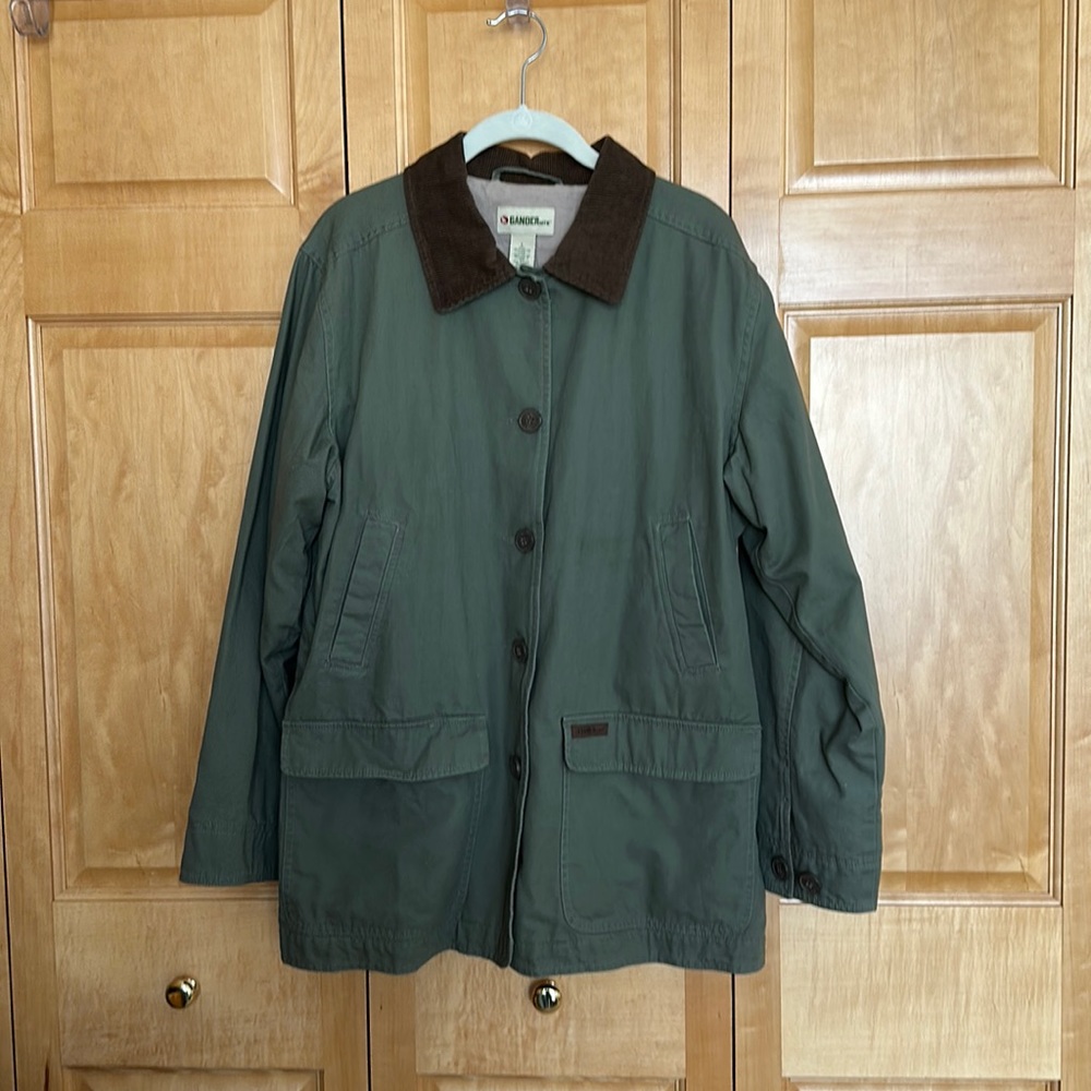 Women’s Barn Coat size Large, New with out tags.